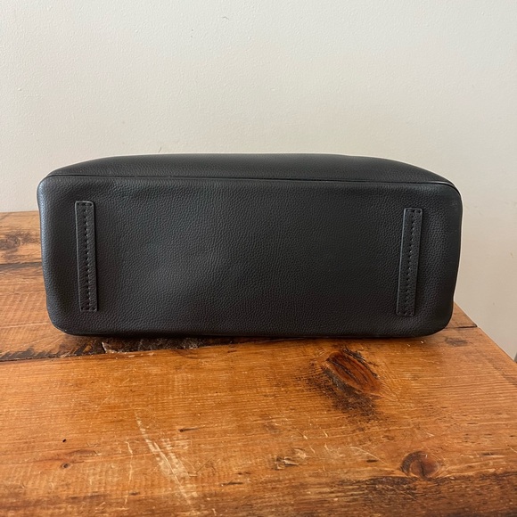 Marc Jacobs Editor Tote - Picture 2 of 4